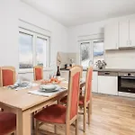 Apartment 3 Bedroom Awesome In Bregi