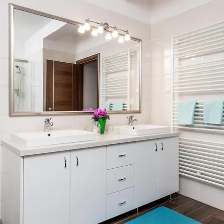 Lovely In Bregi With Wifi Breza