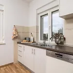 Apartmán 3 Bedroom Awesome In Bregi *