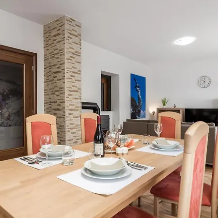 Appartement Awesome In Bregi With House Sea View