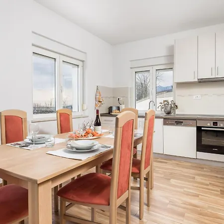 Apartment Lovely In Bregi With House Sea View