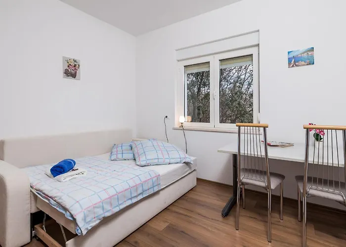 Apartment Lovely In Bregi With Wifi *