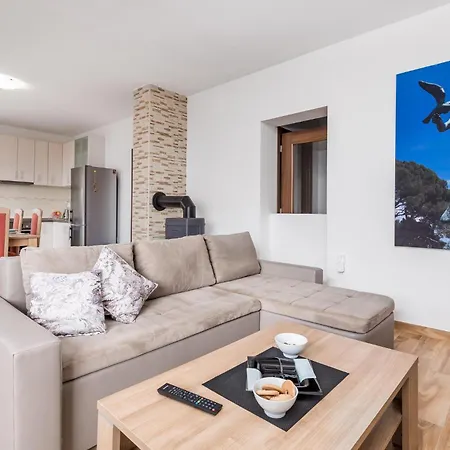 Lovely In Bregi With Wifi